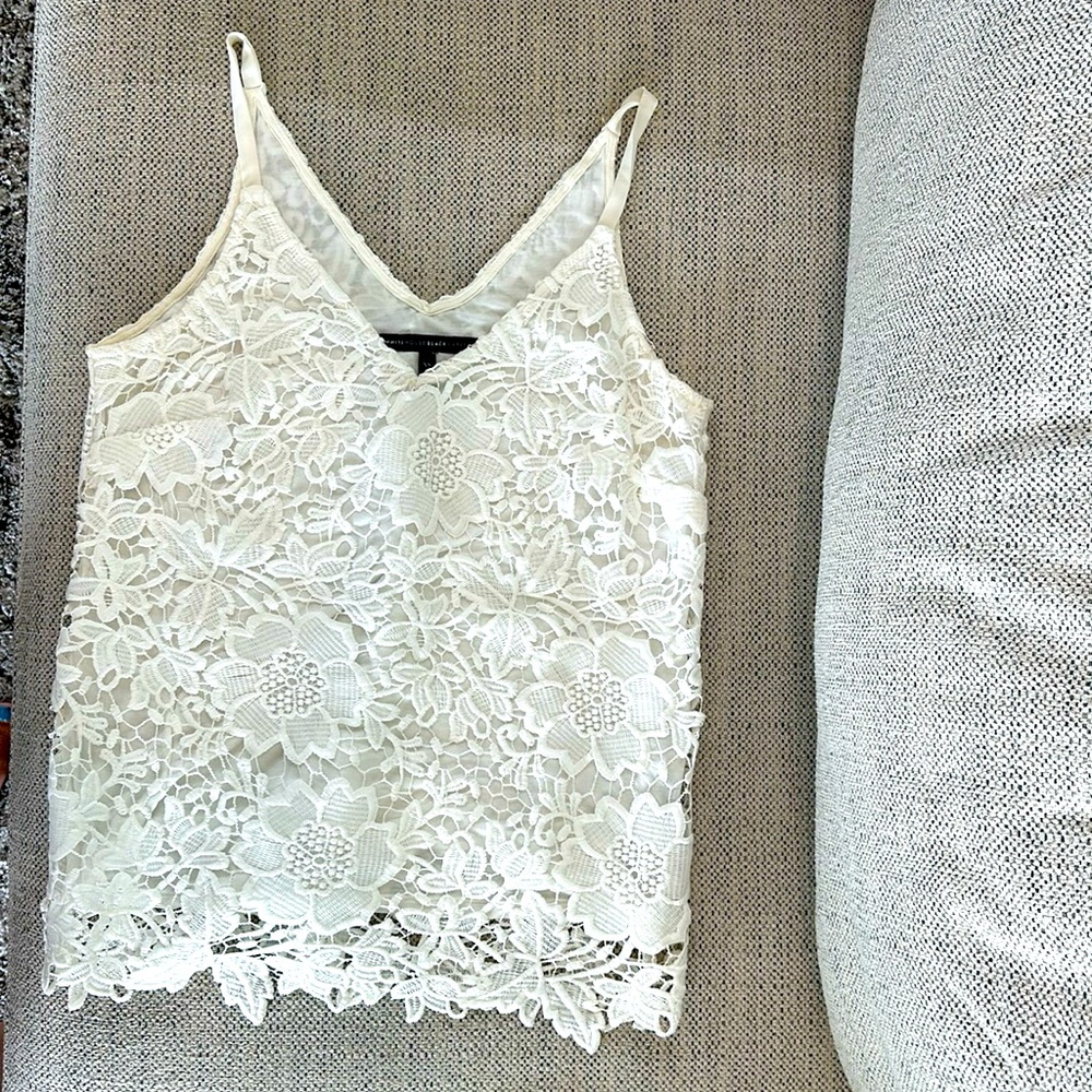 WHBM White Lace tank top. Size XS.